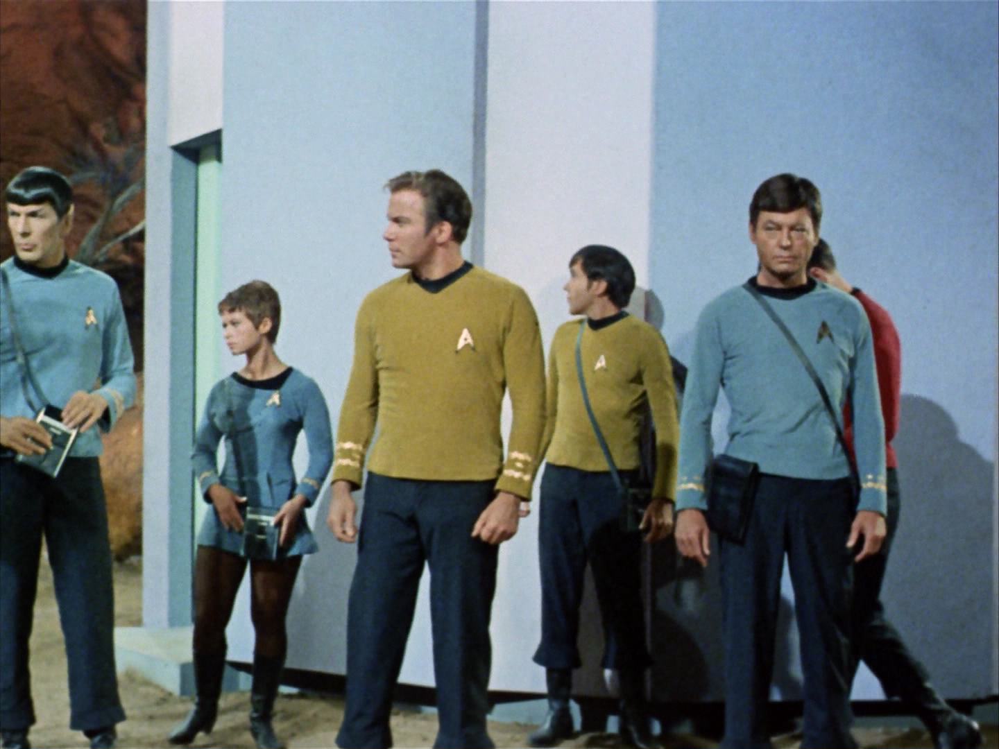 ariane179254_StarTrek_2x12_TheDeadlyYears_0011.jpg