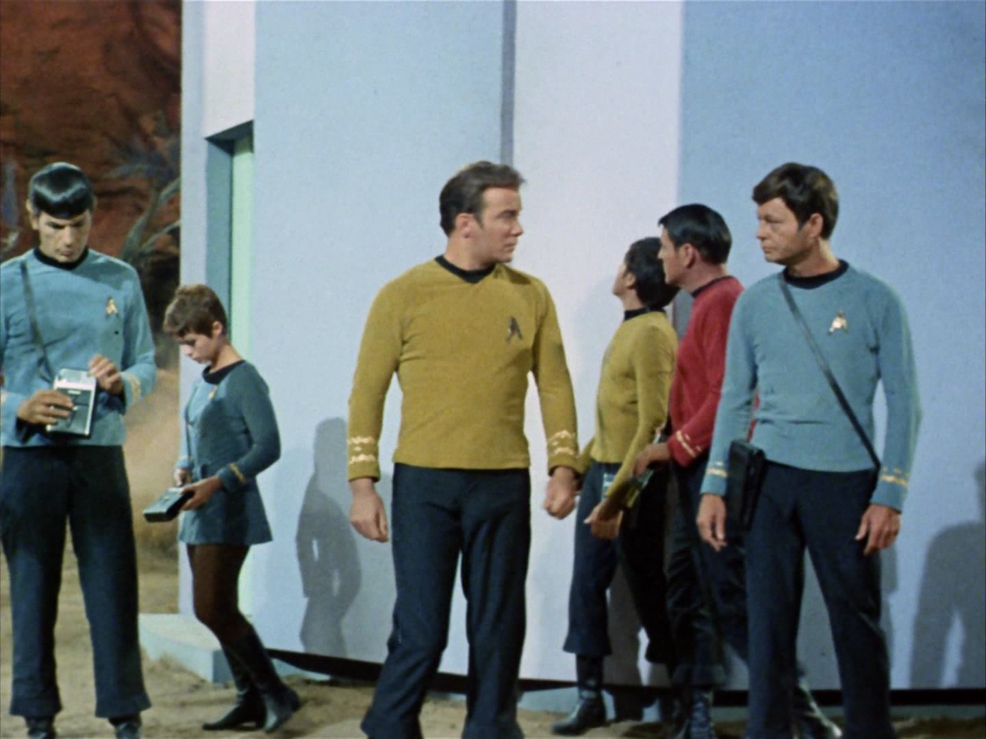 ariane179254_StarTrek_2x12_TheDeadlyYears_0012.jpg