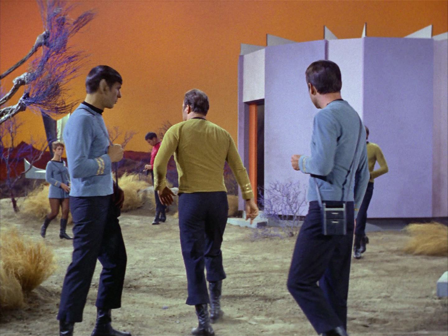 ariane179254_StarTrek_2x12_TheDeadlyYears_0049.jpg