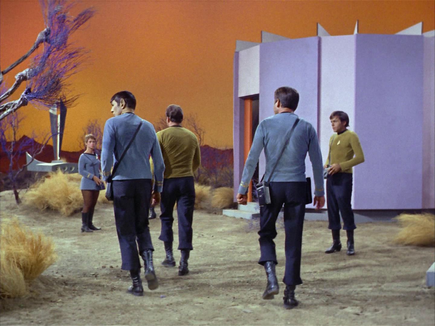 ariane179254_StarTrek_2x12_TheDeadlyYears_0051.jpg