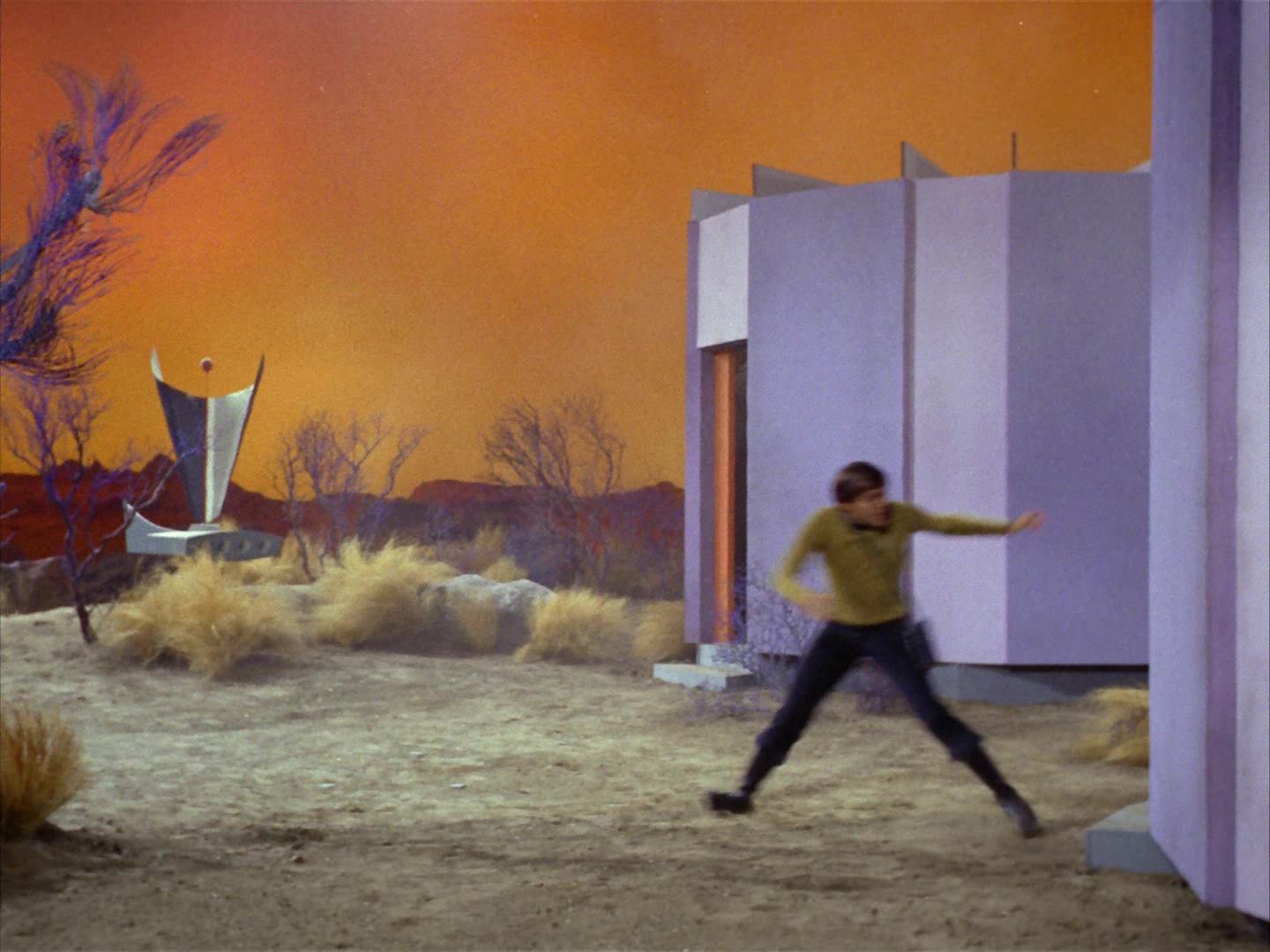 ariane179254_StarTrek_2x12_TheDeadlyYears_0082.jpg