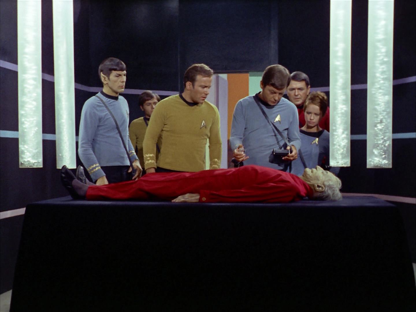 ariane179254_StarTrek_2x12_TheDeadlyYears_0117.jpg