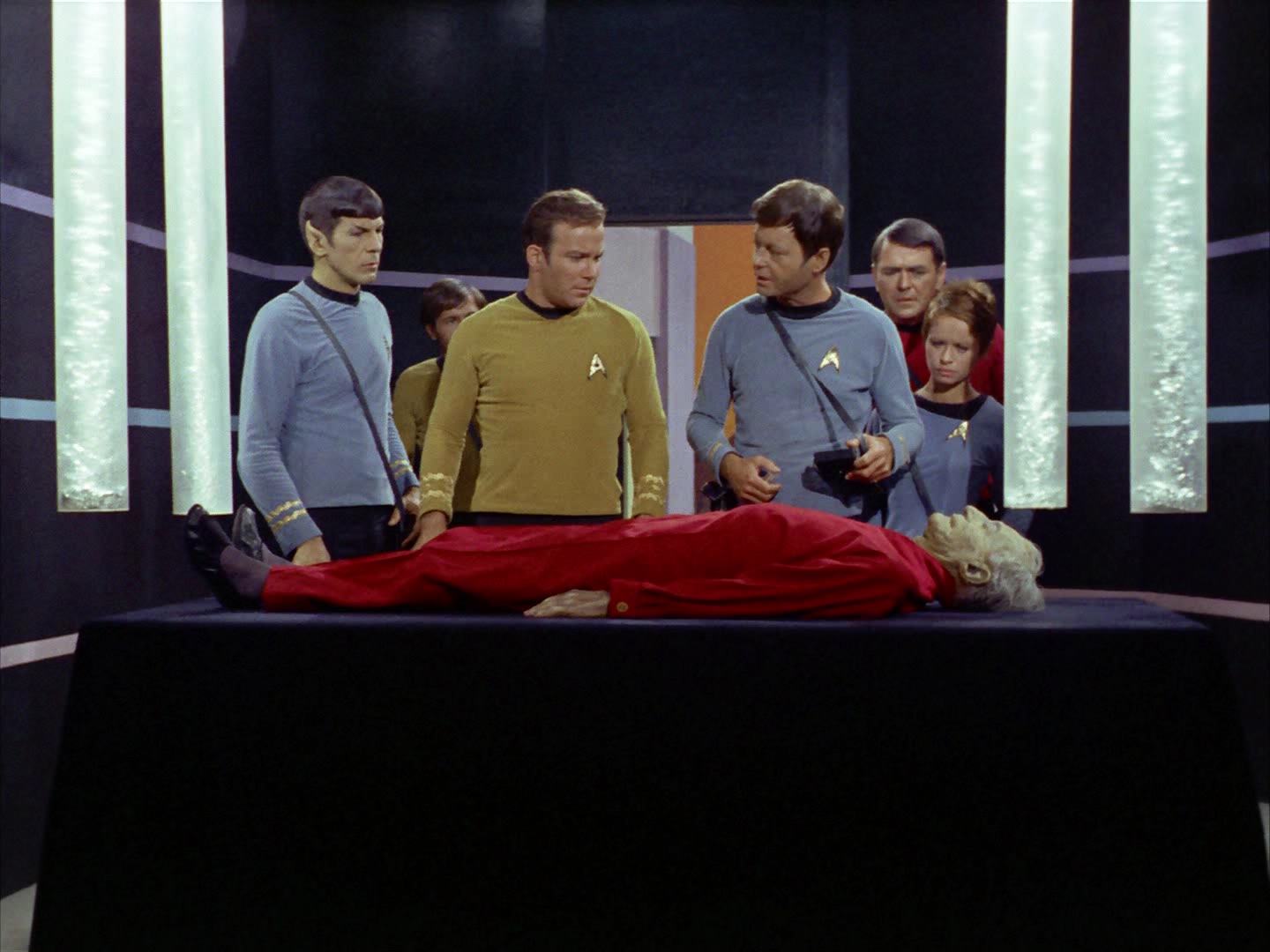 ariane179254_StarTrek_2x12_TheDeadlyYears_0121.jpg