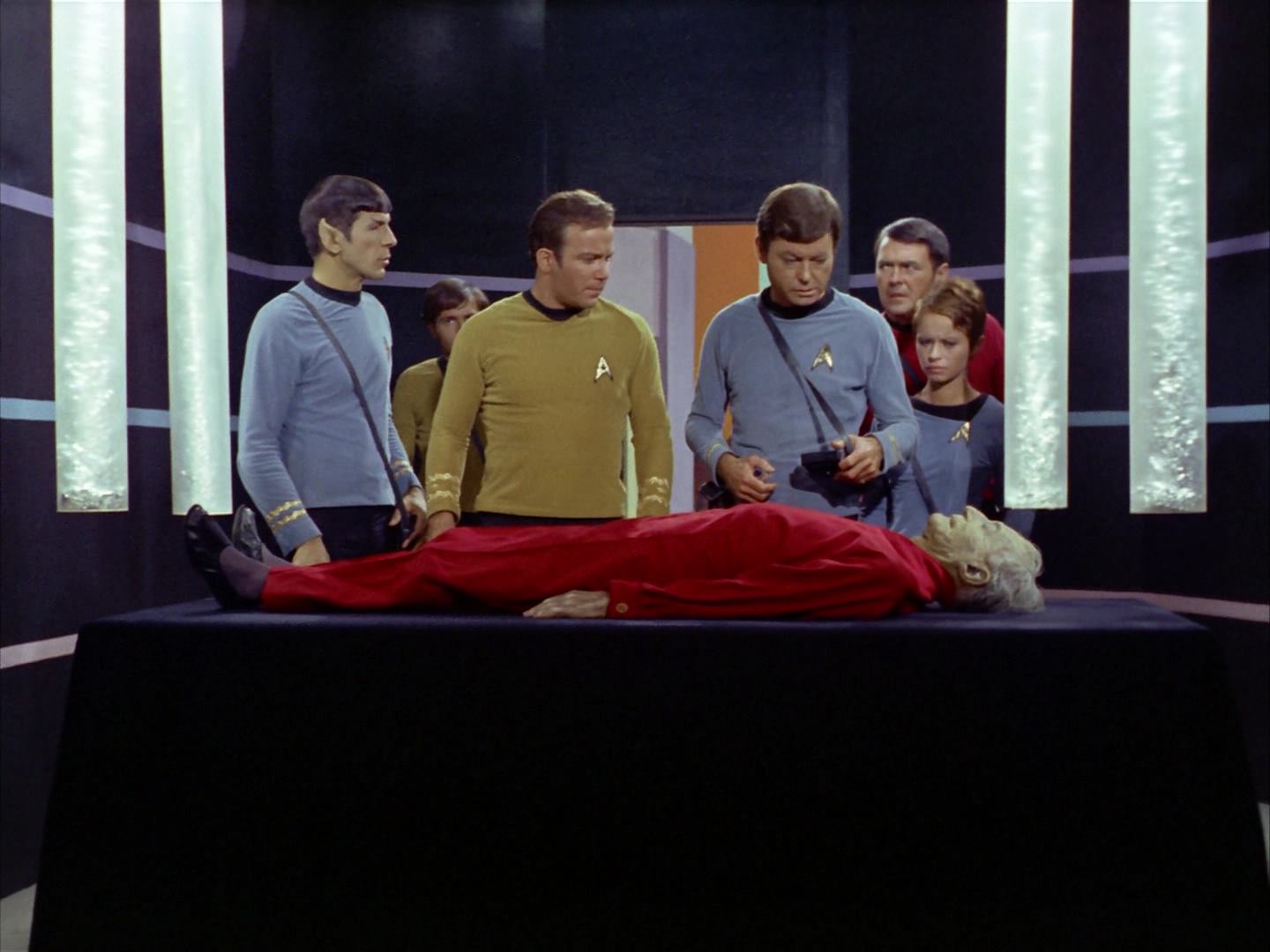 ariane179254_StarTrek_2x12_TheDeadlyYears_0124.jpg