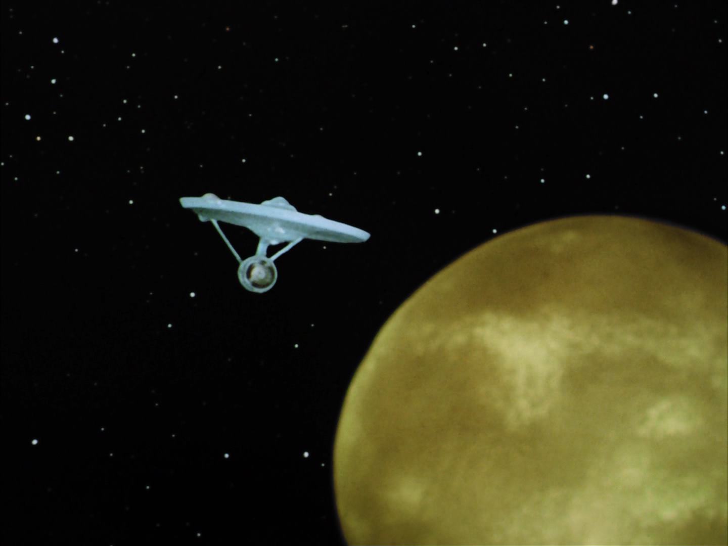 ariane179254_StarTrek_2x12_TheDeadlyYears_0270.jpg