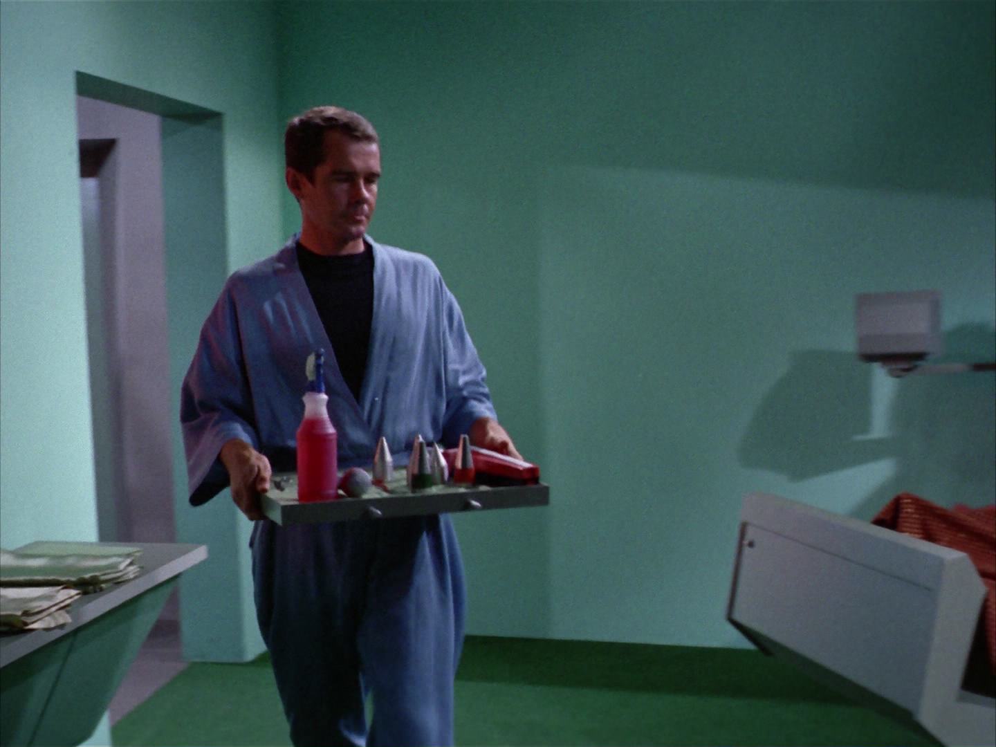 ariane179254_StarTrek_2x12_TheDeadlyYears_0291.jpg