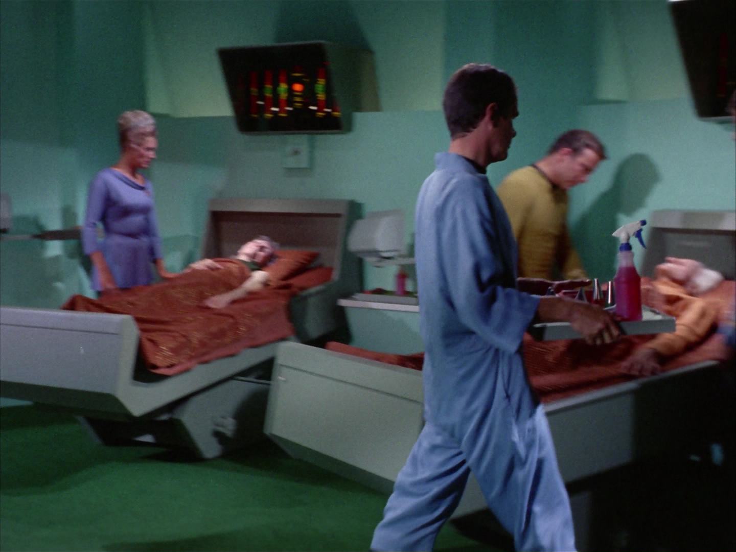 ariane179254_StarTrek_2x12_TheDeadlyYears_0293.jpg
