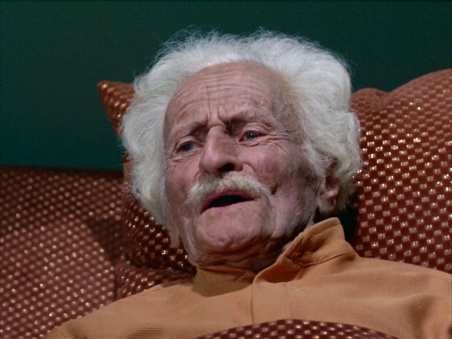 ariane179254_StarTrek_2x12_TheDeadlyYears_0299.jpg