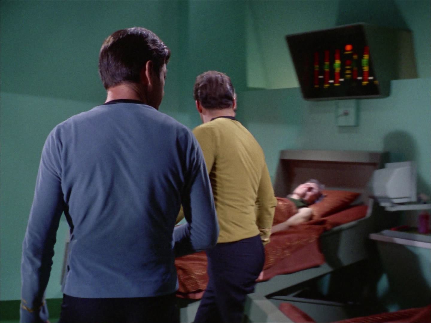 ariane179254_StarTrek_2x12_TheDeadlyYears_0336.jpg