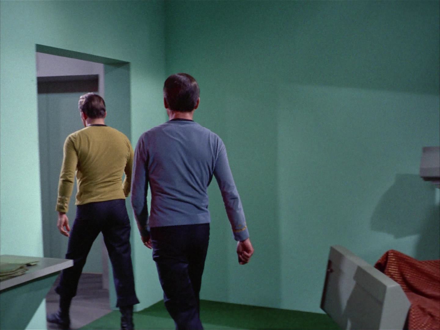 ariane179254_StarTrek_2x12_TheDeadlyYears_0339.jpg