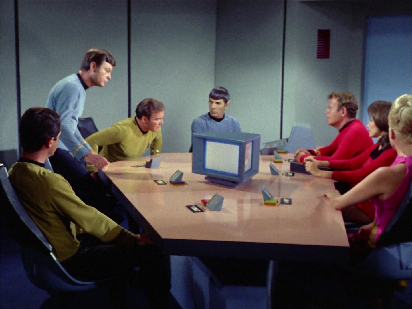 ariane179254_StarTrek_2x12_TheDeadlyYears_0346.jpg