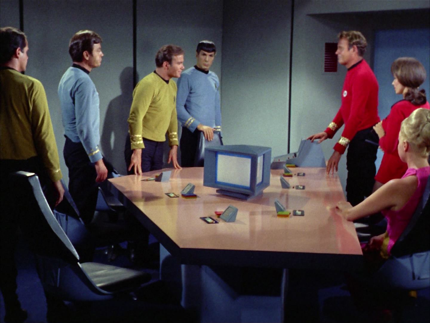 ariane179254_StarTrek_2x12_TheDeadlyYears_0425.jpg