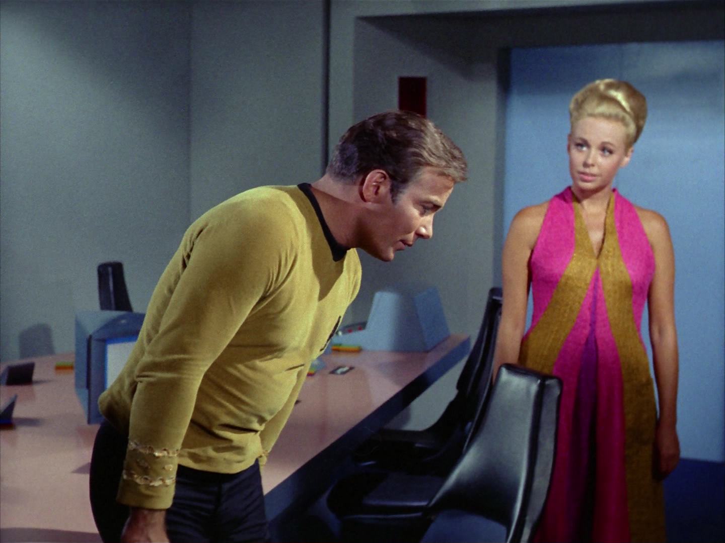 ariane179254_StarTrek_2x12_TheDeadlyYears_0462.jpg