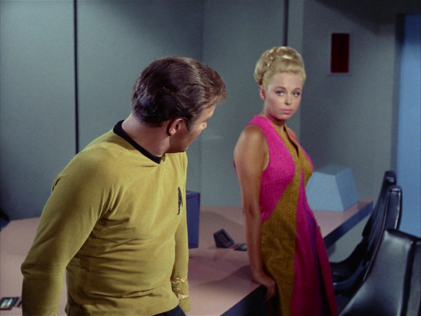 ariane179254_StarTrek_2x12_TheDeadlyYears_0509.jpg