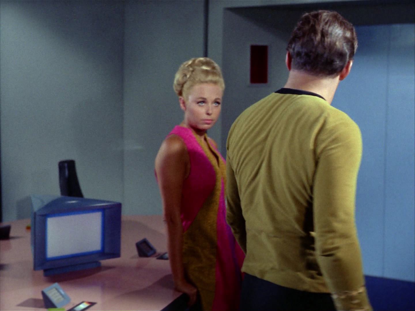 ariane179254_StarTrek_2x12_TheDeadlyYears_0512.jpg