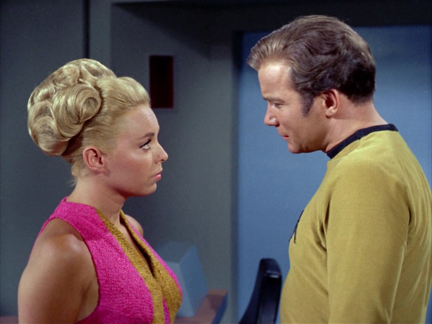 ariane179254_StarTrek_2x12_TheDeadlyYears_0517.jpg