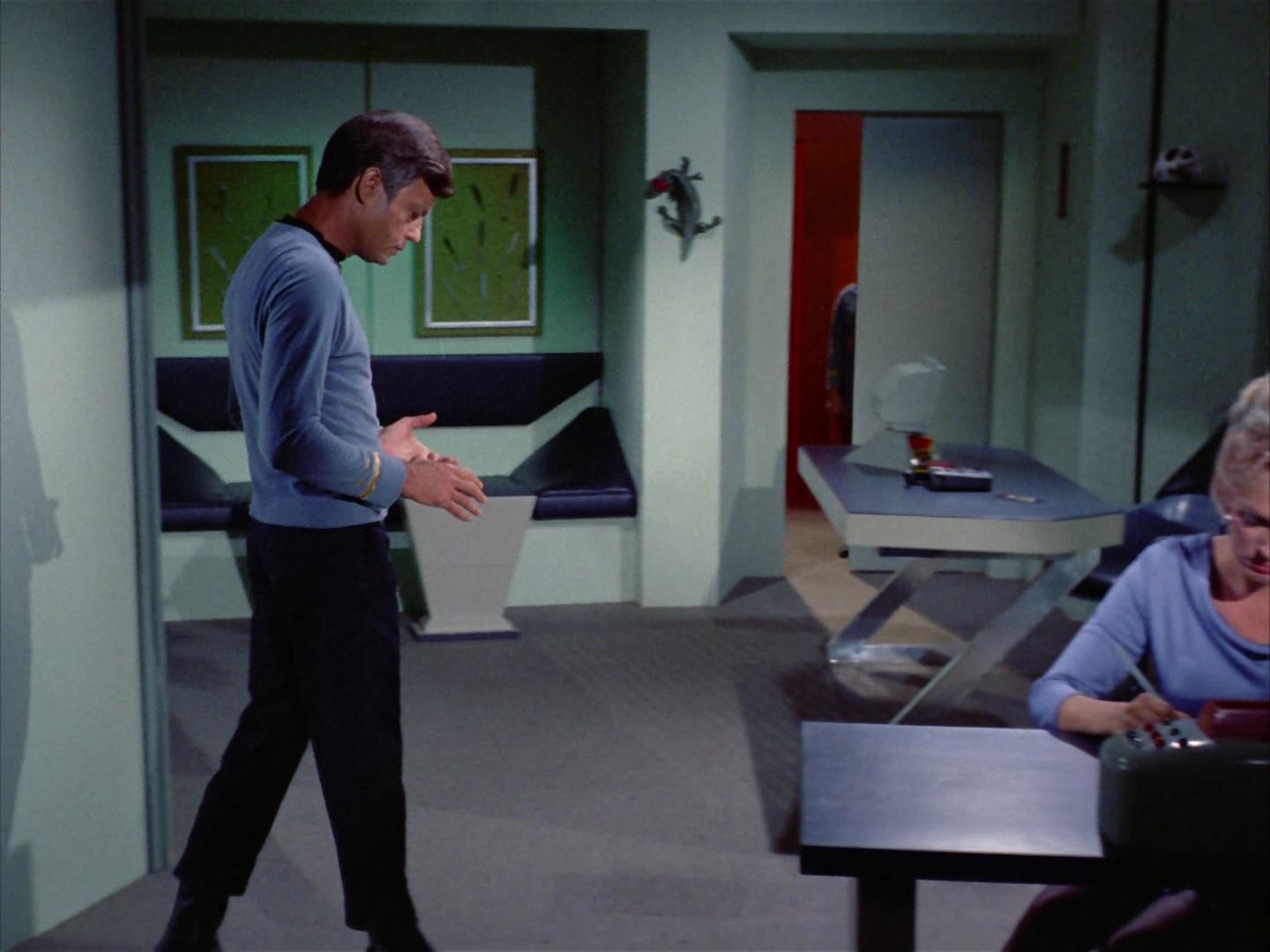 ariane179254_StarTrek_2x12_TheDeadlyYears_0590.jpg