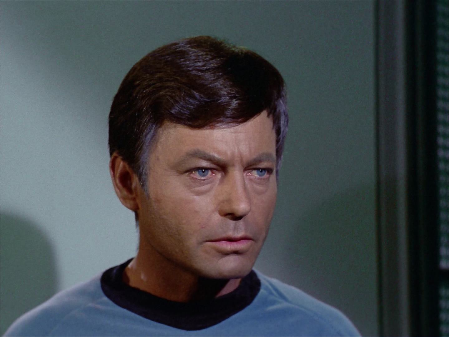 ariane179254_StarTrek_2x12_TheDeadlyYears_0609.jpg