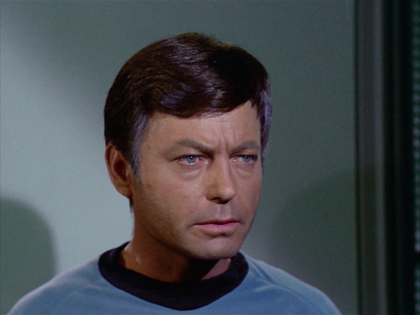 ariane179254_StarTrek_2x12_TheDeadlyYears_0611.jpg