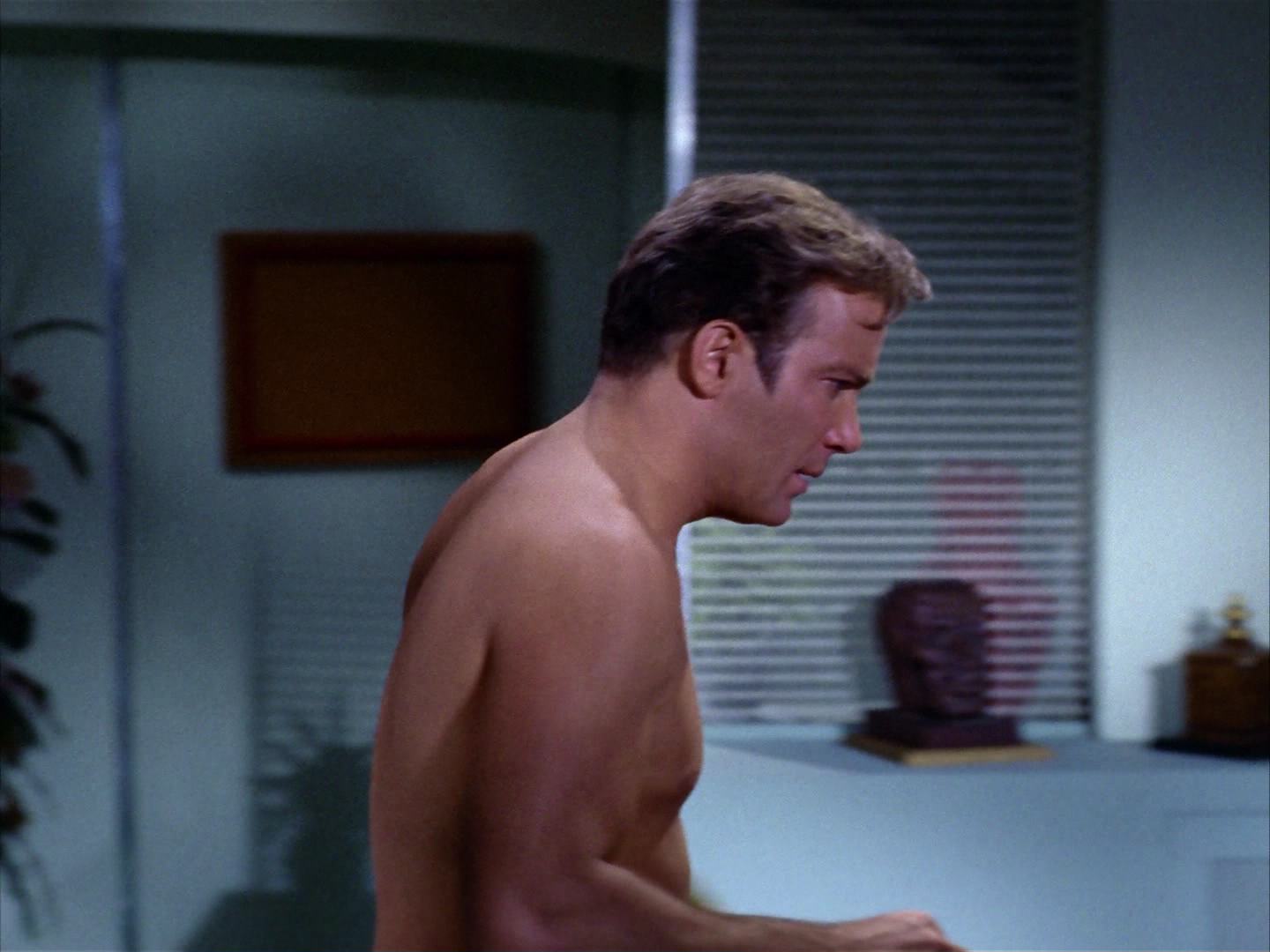 ariane179254_StarTrek_2x12_TheDeadlyYears_0628.jpg