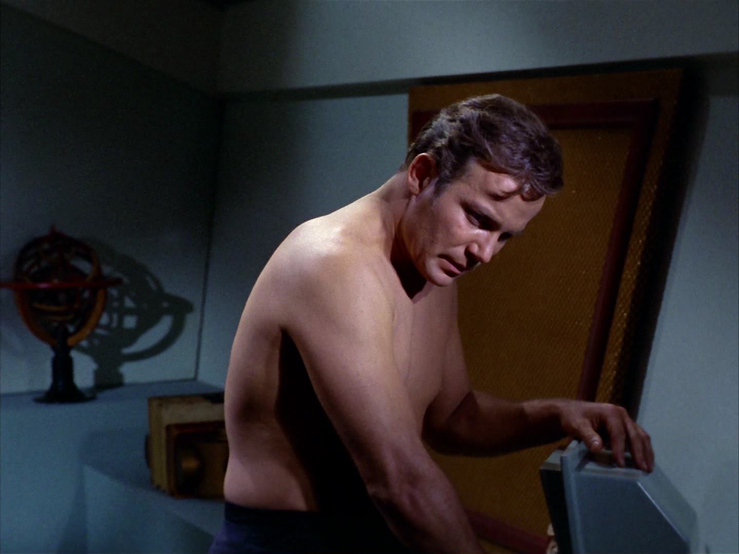 ariane179254_StarTrek_2x12_TheDeadlyYears_0654.jpg