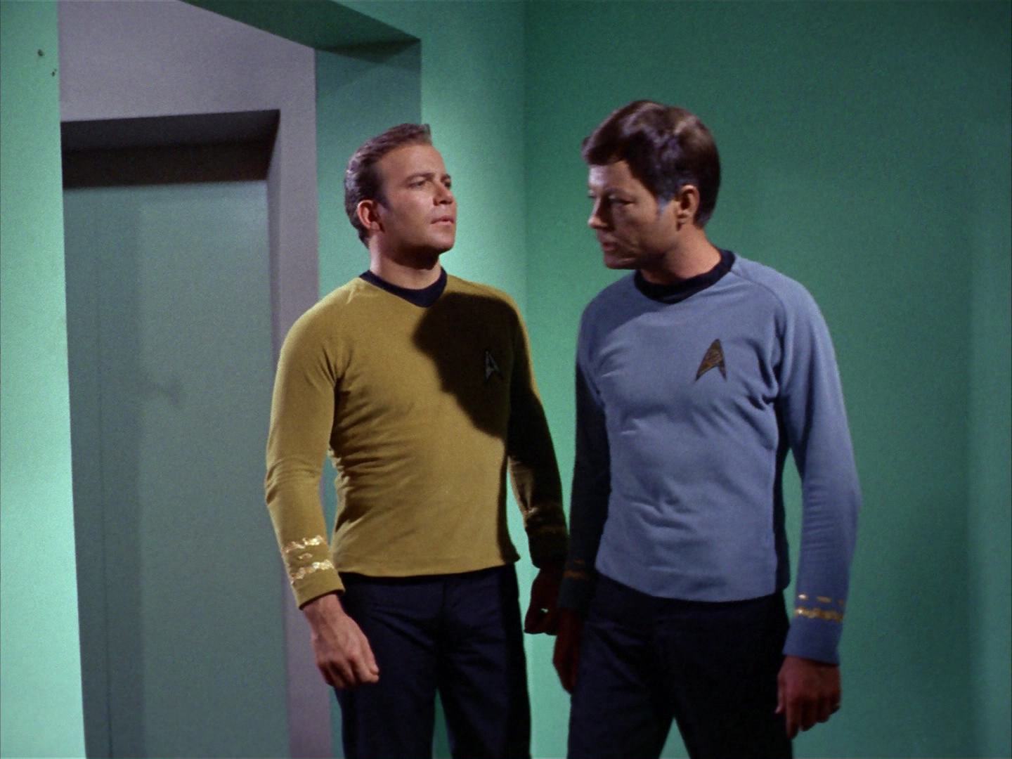 ariane179254_StarTrek_2x12_TheDeadlyYears_0683.jpg
