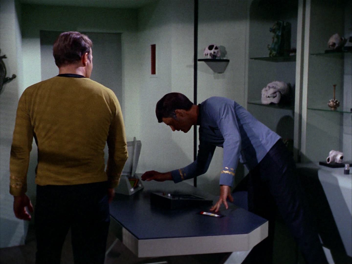 ariane179254_StarTrek_2x12_TheDeadlyYears_0697.jpg