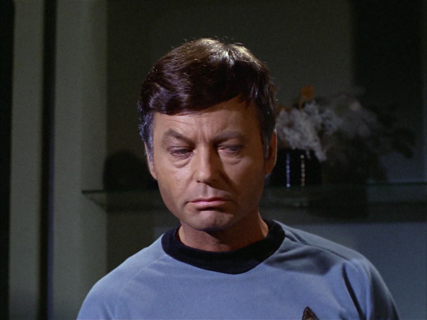 ariane179254_StarTrek_2x12_TheDeadlyYears_0716.jpg
