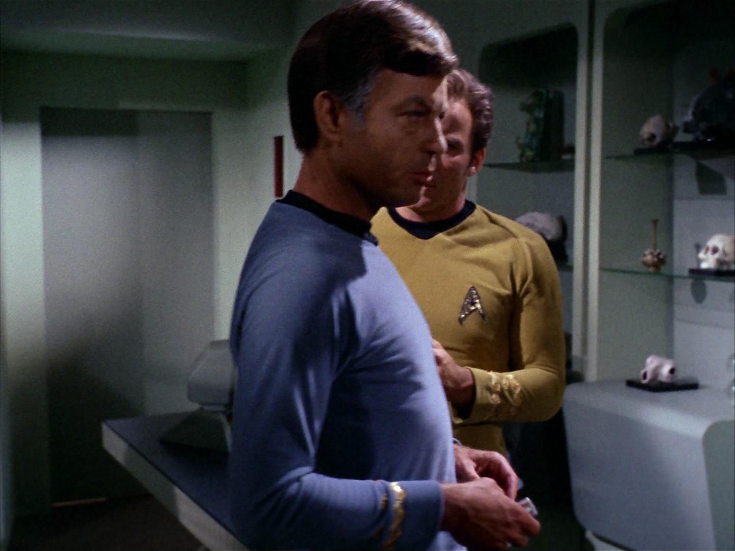 ariane179254_StarTrek_2x12_TheDeadlyYears_0744.jpg