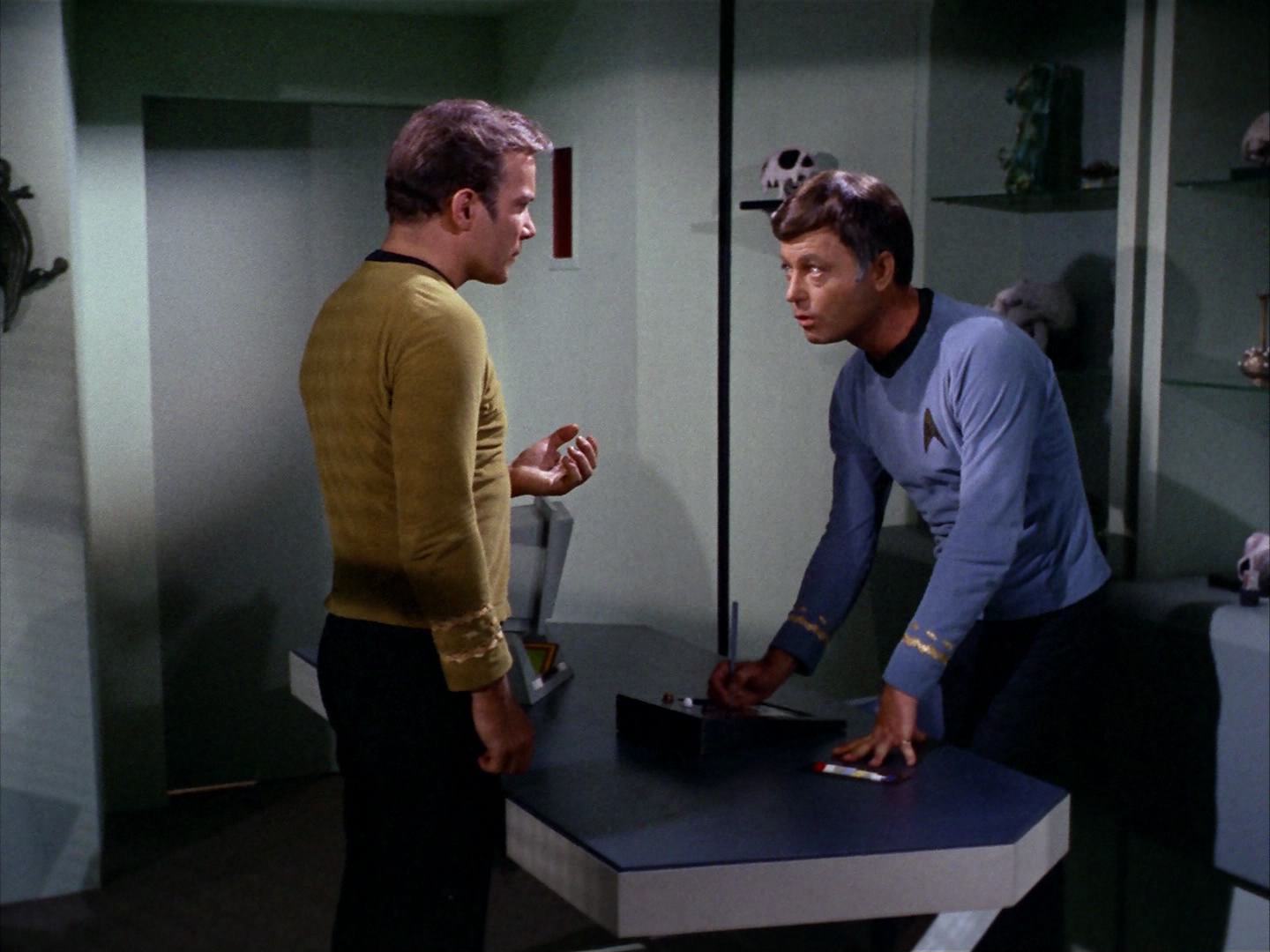 ariane179254_StarTrek_2x12_TheDeadlyYears_0756.jpg