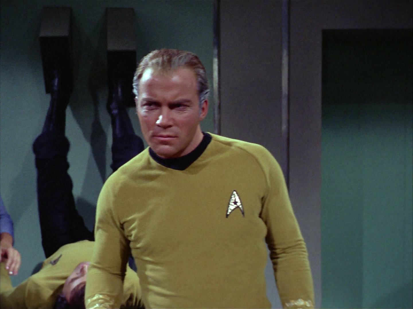 ariane179254_StarTrek_2x12_TheDeadlyYears_0807.jpg