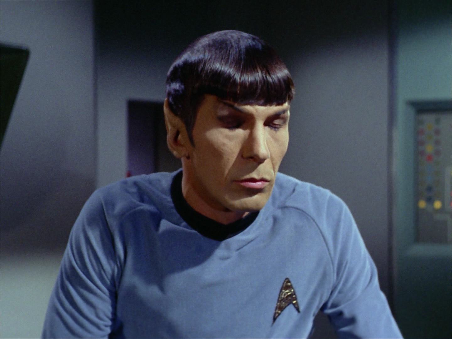 ariane179254_StarTrek_2x12_TheDeadlyYears_0924.jpg
