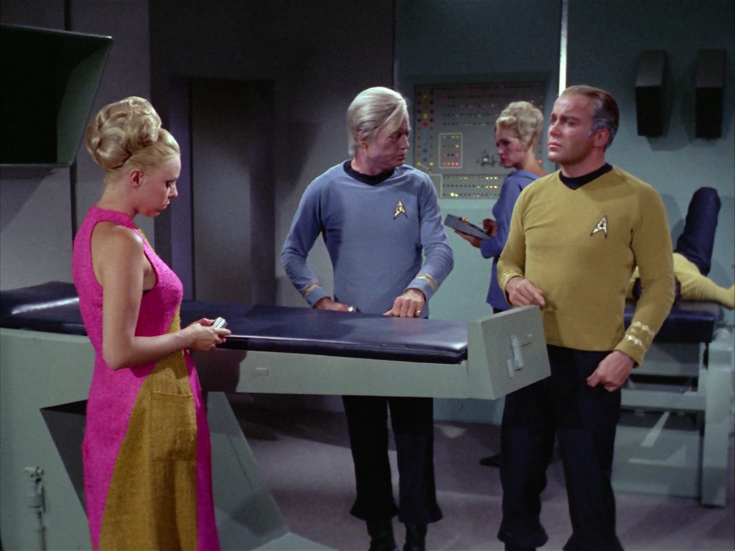 ariane179254_StarTrek_2x12_TheDeadlyYears_0955.jpg