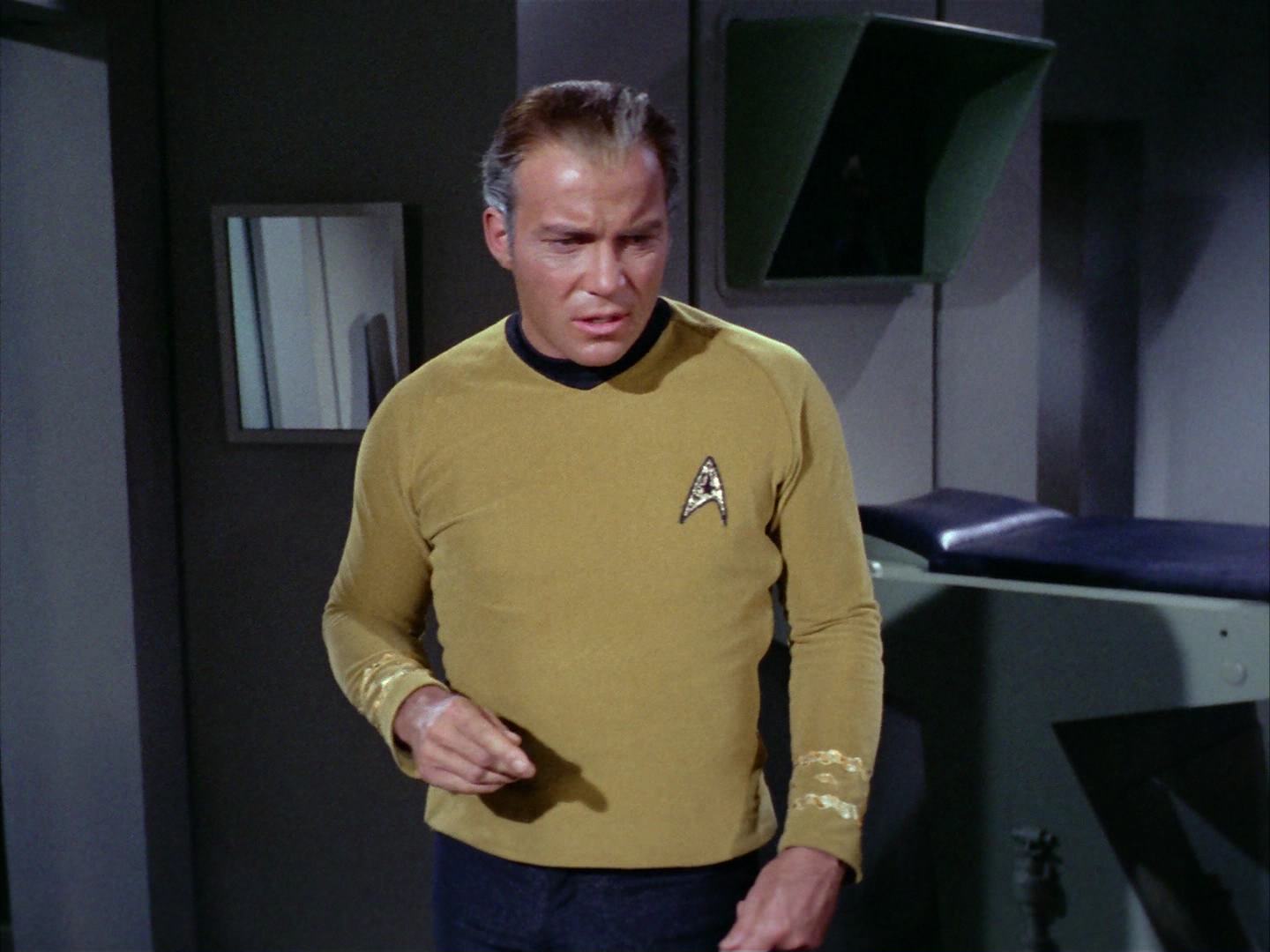 ariane179254_StarTrek_2x12_TheDeadlyYears_1015.jpg