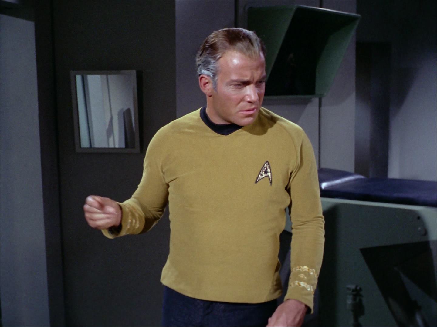 ariane179254_StarTrek_2x12_TheDeadlyYears_1016.jpg