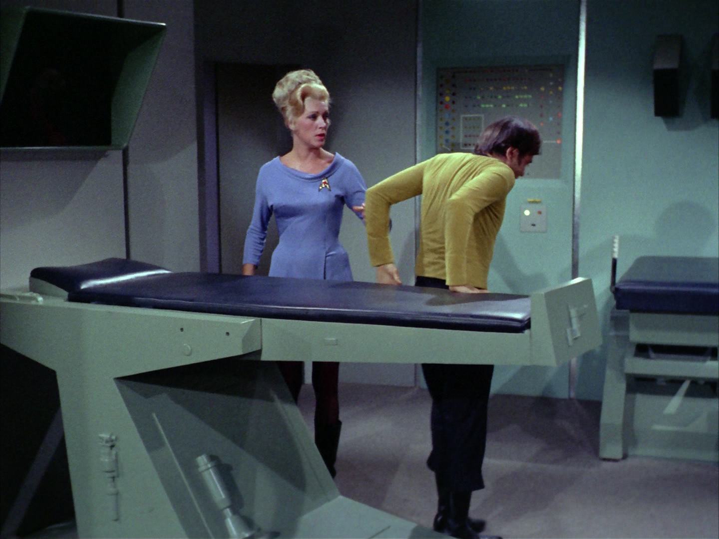 ariane179254_StarTrek_2x12_TheDeadlyYears_1049.jpg