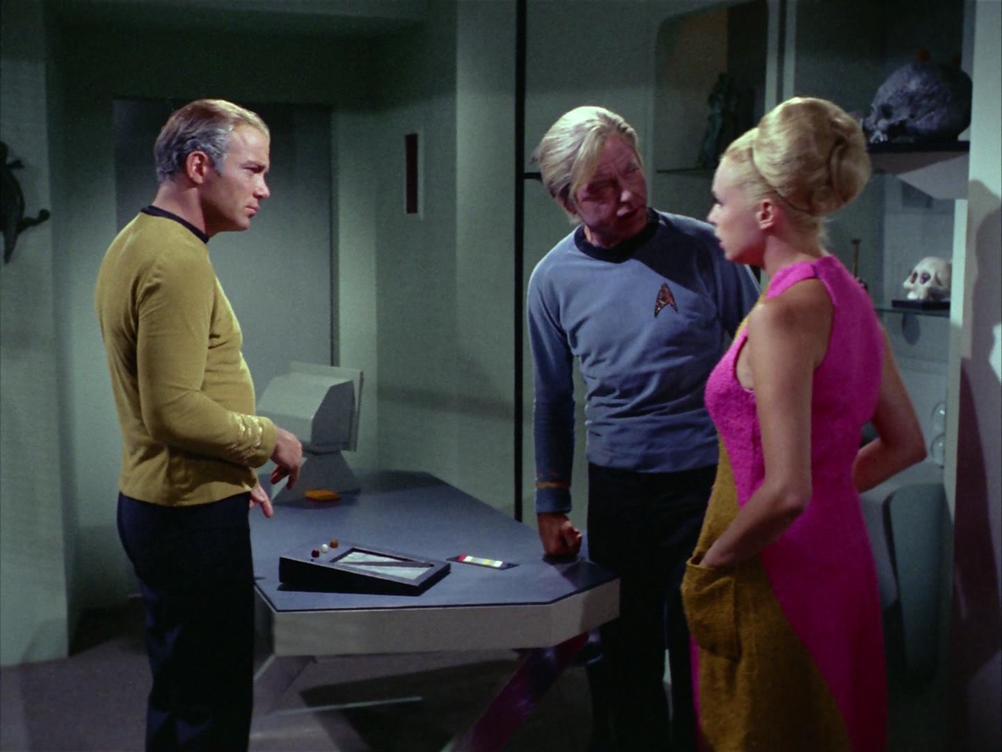 ariane179254_StarTrek_2x12_TheDeadlyYears_1066.jpg
