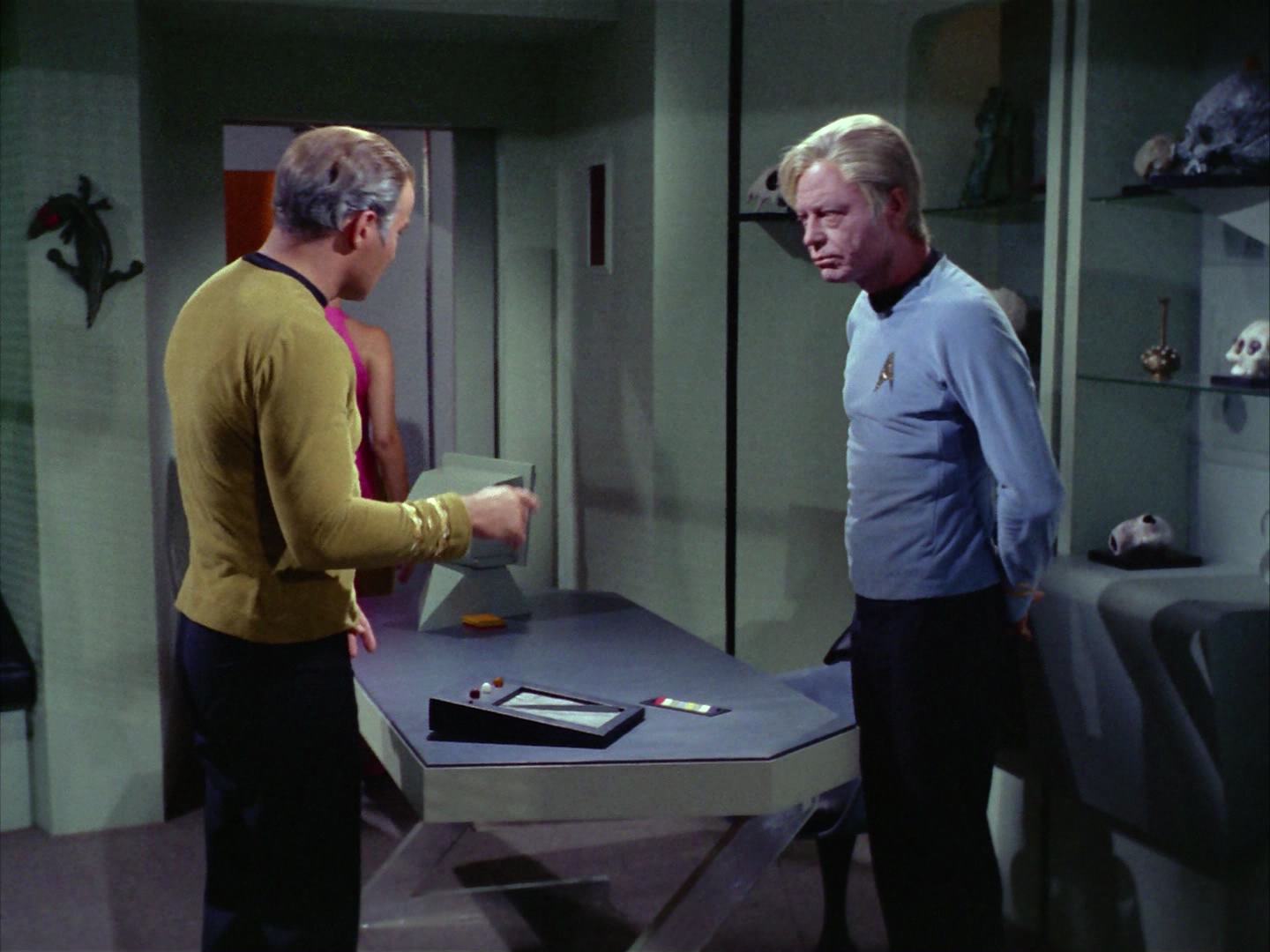 ariane179254_StarTrek_2x12_TheDeadlyYears_1070.jpg