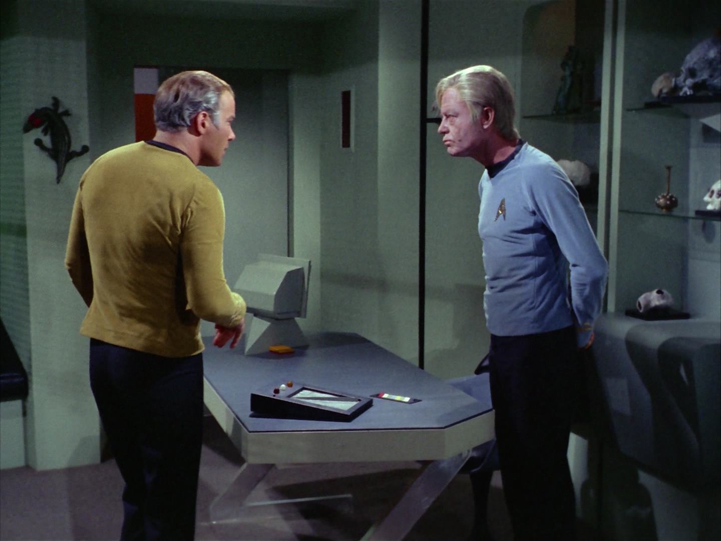 ariane179254_StarTrek_2x12_TheDeadlyYears_1072.jpg