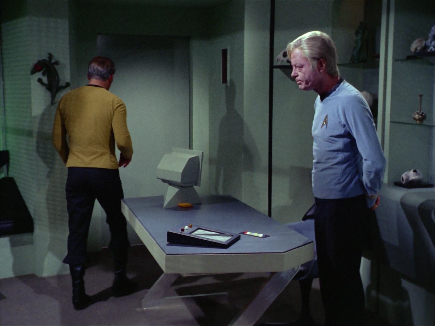 ariane179254_StarTrek_2x12_TheDeadlyYears_1075.jpg