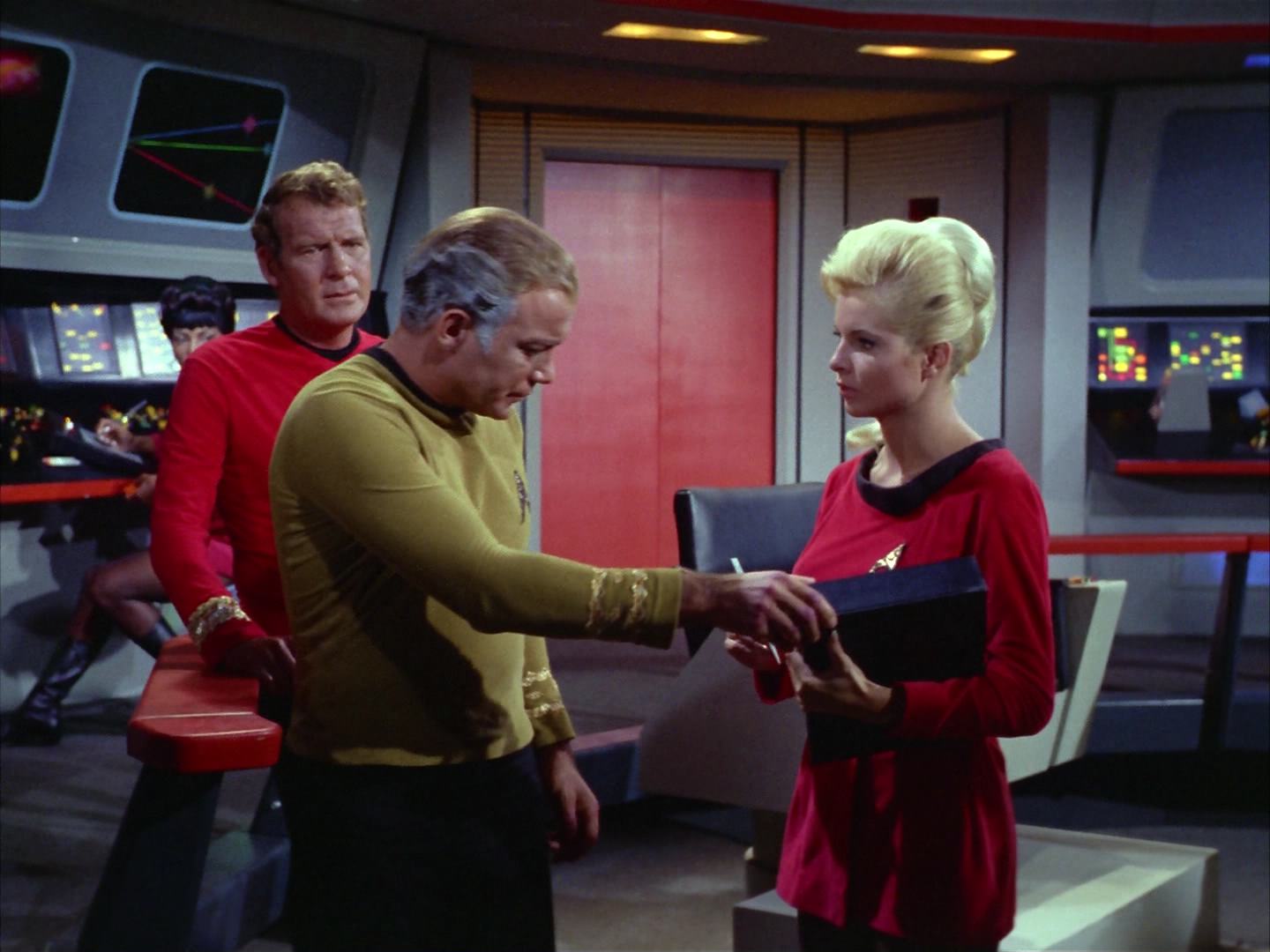 ariane179254_StarTrek_2x12_TheDeadlyYears_1315.jpg