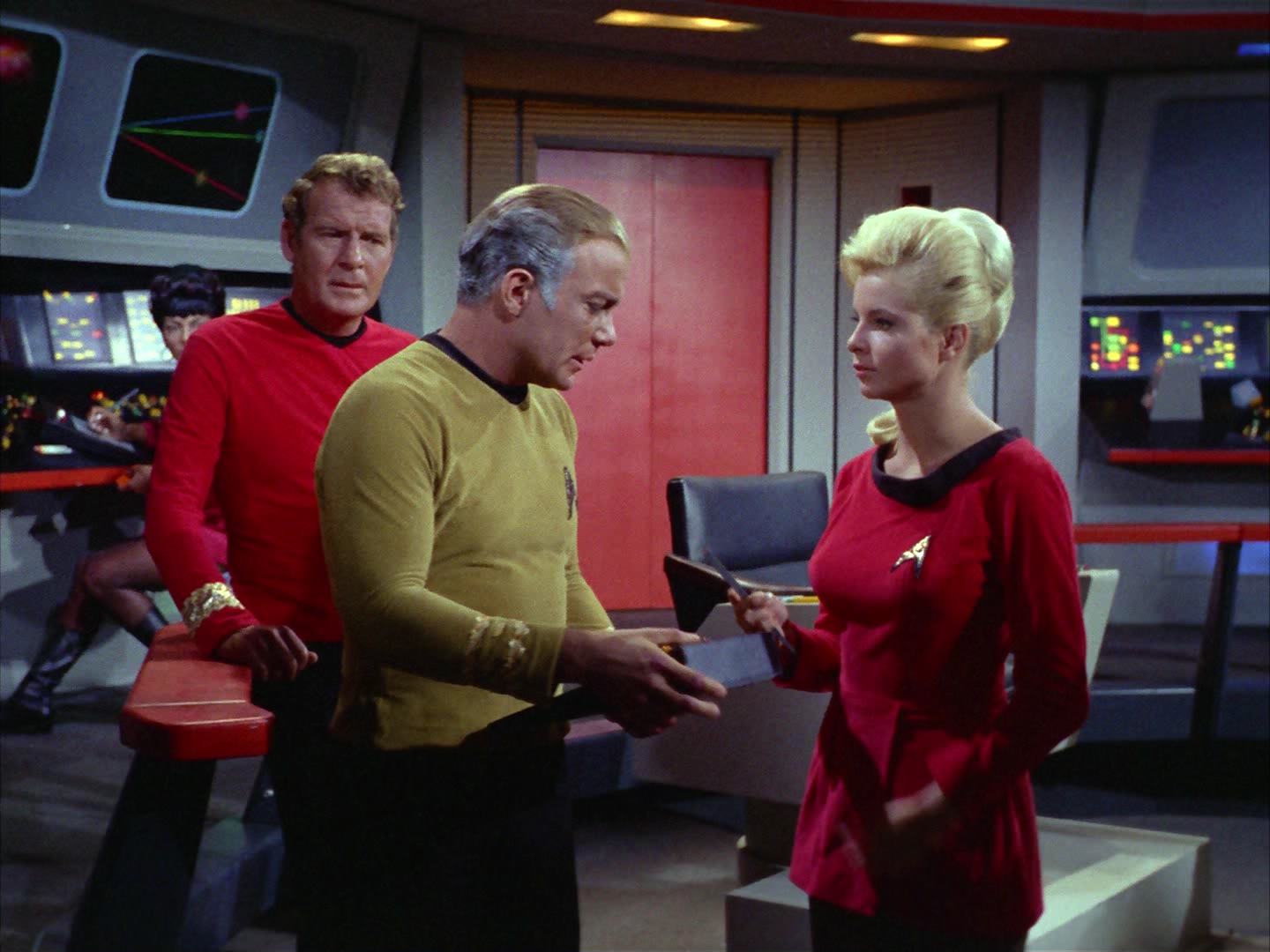 ariane179254_StarTrek_2x12_TheDeadlyYears_1320.jpg