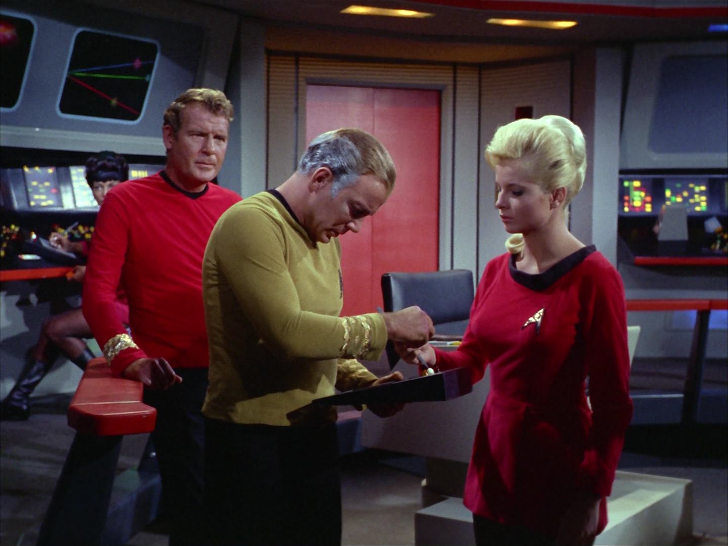 ariane179254_StarTrek_2x12_TheDeadlyYears_1321.jpg