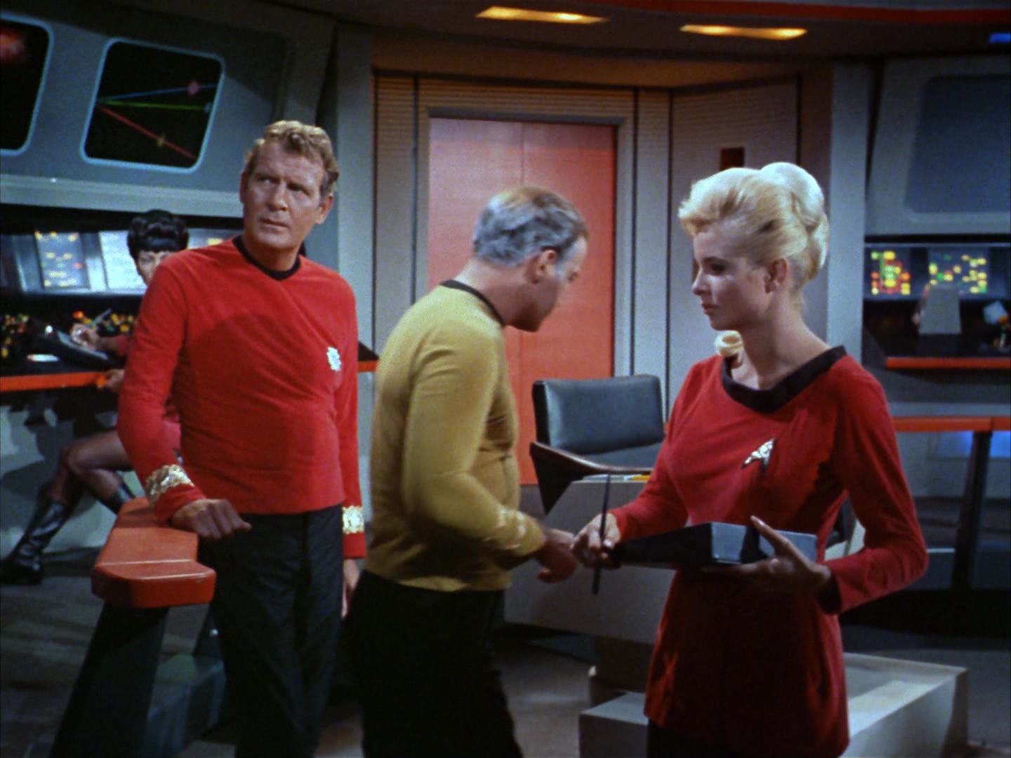ariane179254_StarTrek_2x12_TheDeadlyYears_1334.jpg
