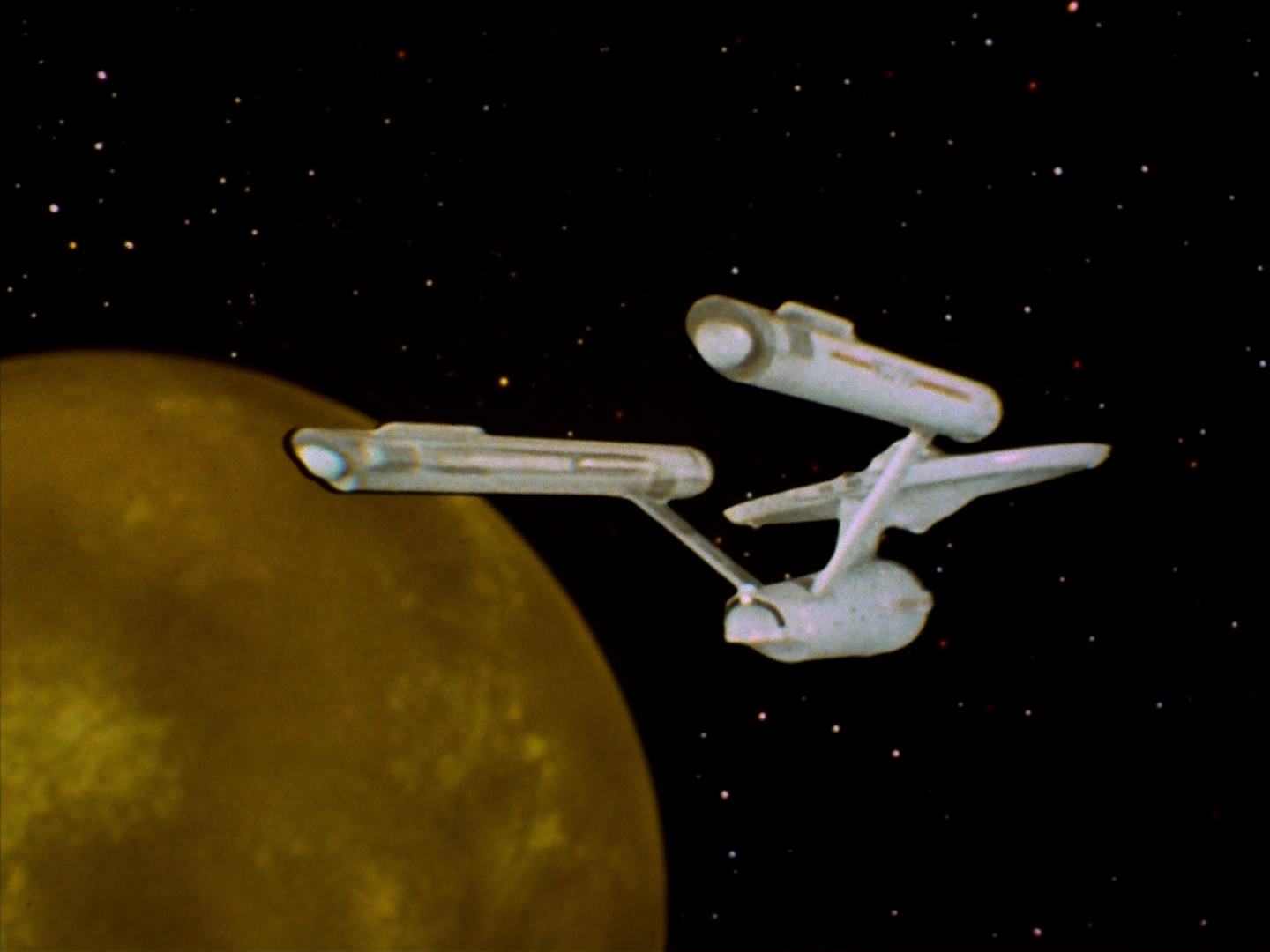 ariane179254_StarTrek_2x12_TheDeadlyYears_1347.jpg