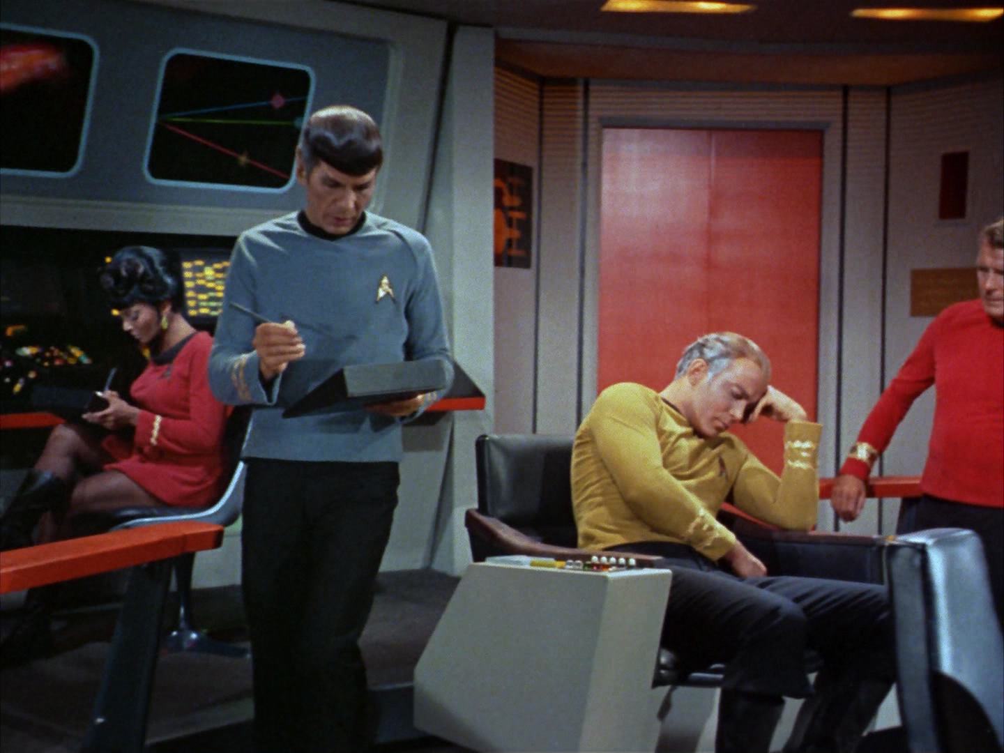 ariane179254_StarTrek_2x12_TheDeadlyYears_1360.jpg