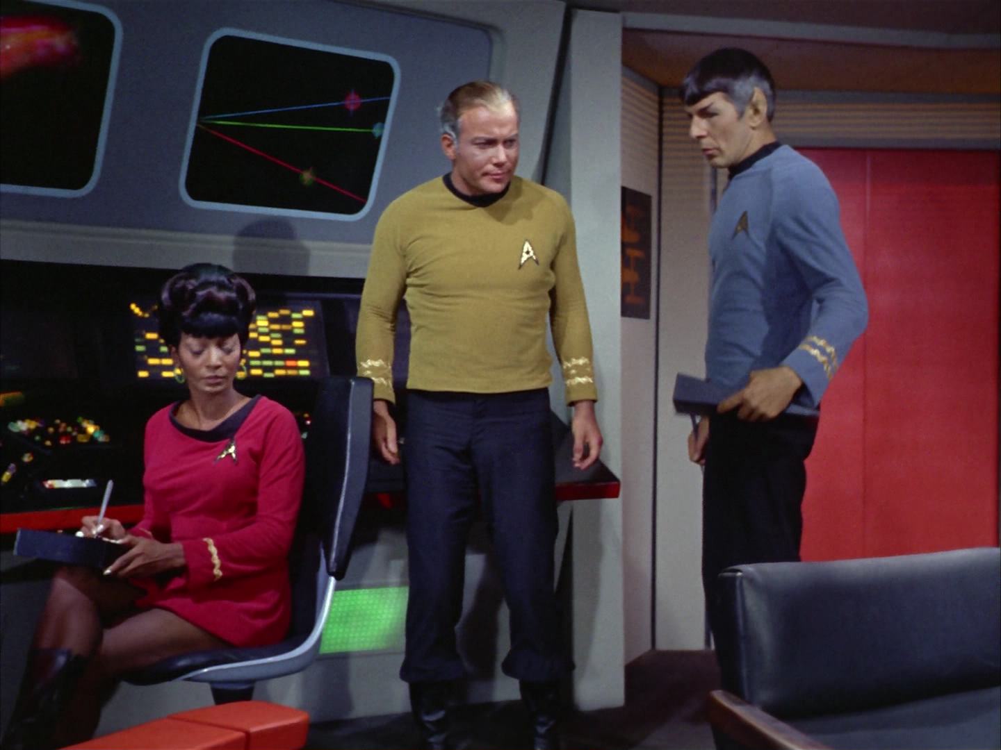 ariane179254_StarTrek_2x12_TheDeadlyYears_1425.jpg