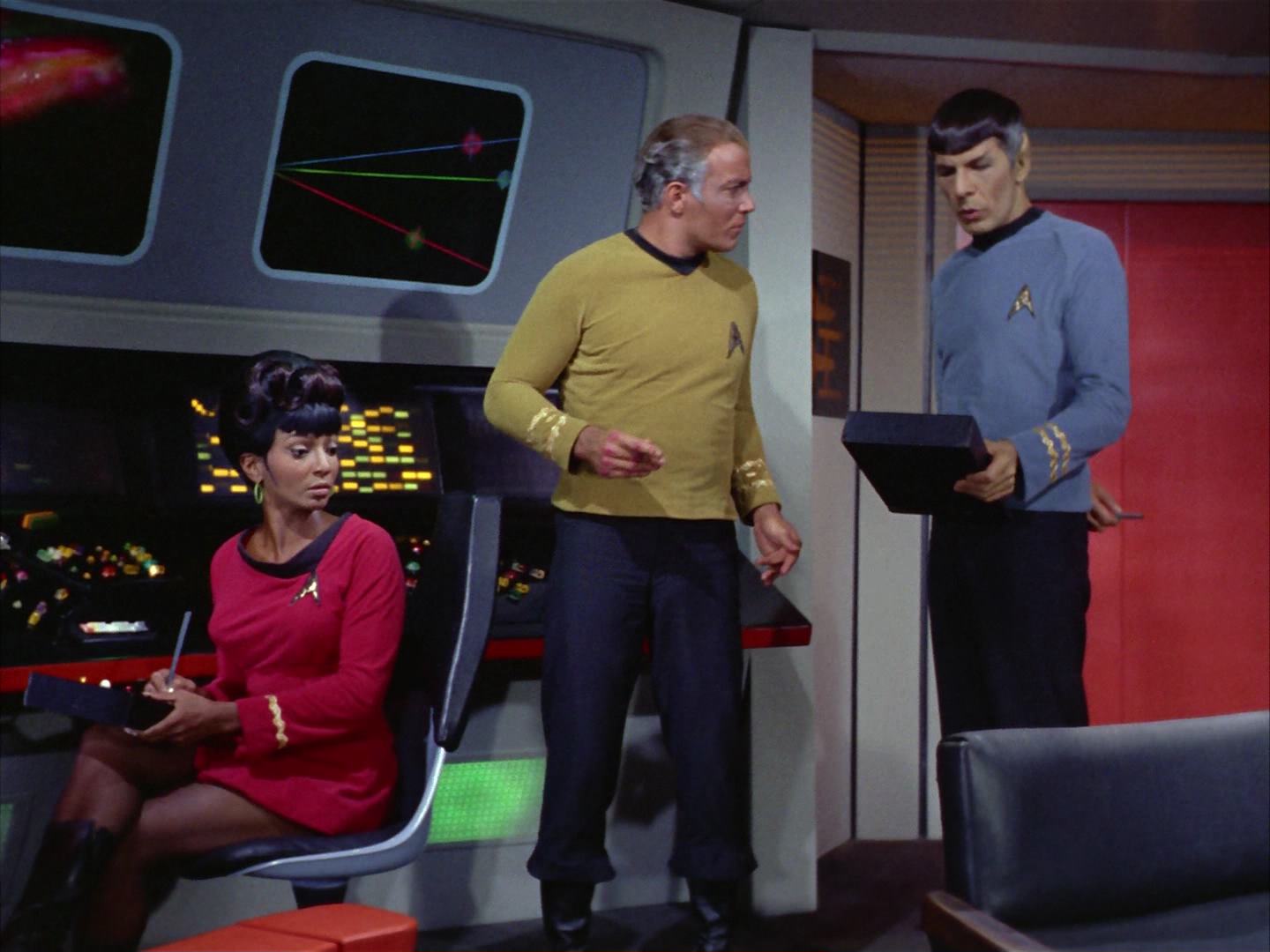 ariane179254_StarTrek_2x12_TheDeadlyYears_1451.jpg