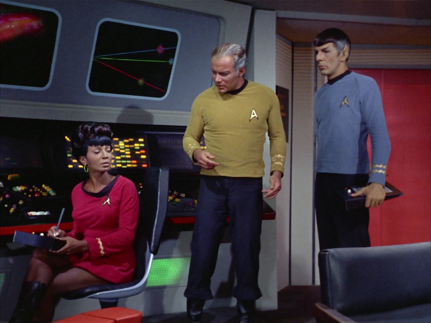 ariane179254_StarTrek_2x12_TheDeadlyYears_1469.jpg