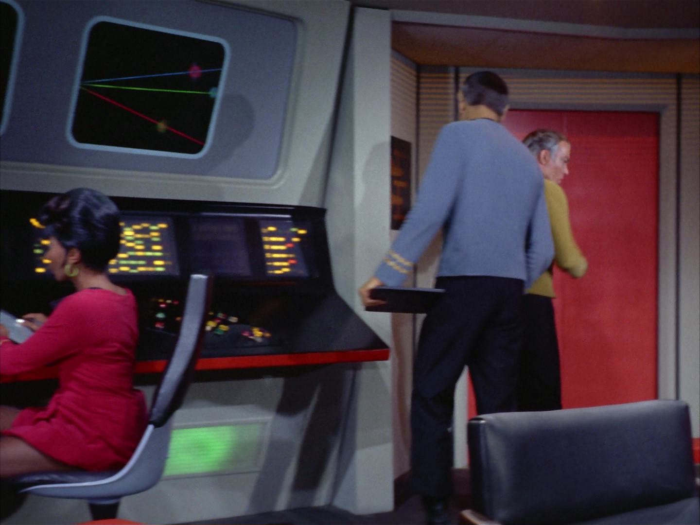ariane179254_StarTrek_2x12_TheDeadlyYears_1472.jpg